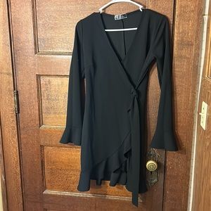 Blue Blush Black Wrap Dress with Grommet sz L